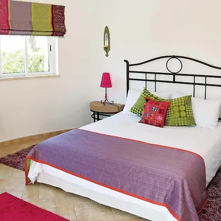 Sleeps 6 Air Con Wifi Salema